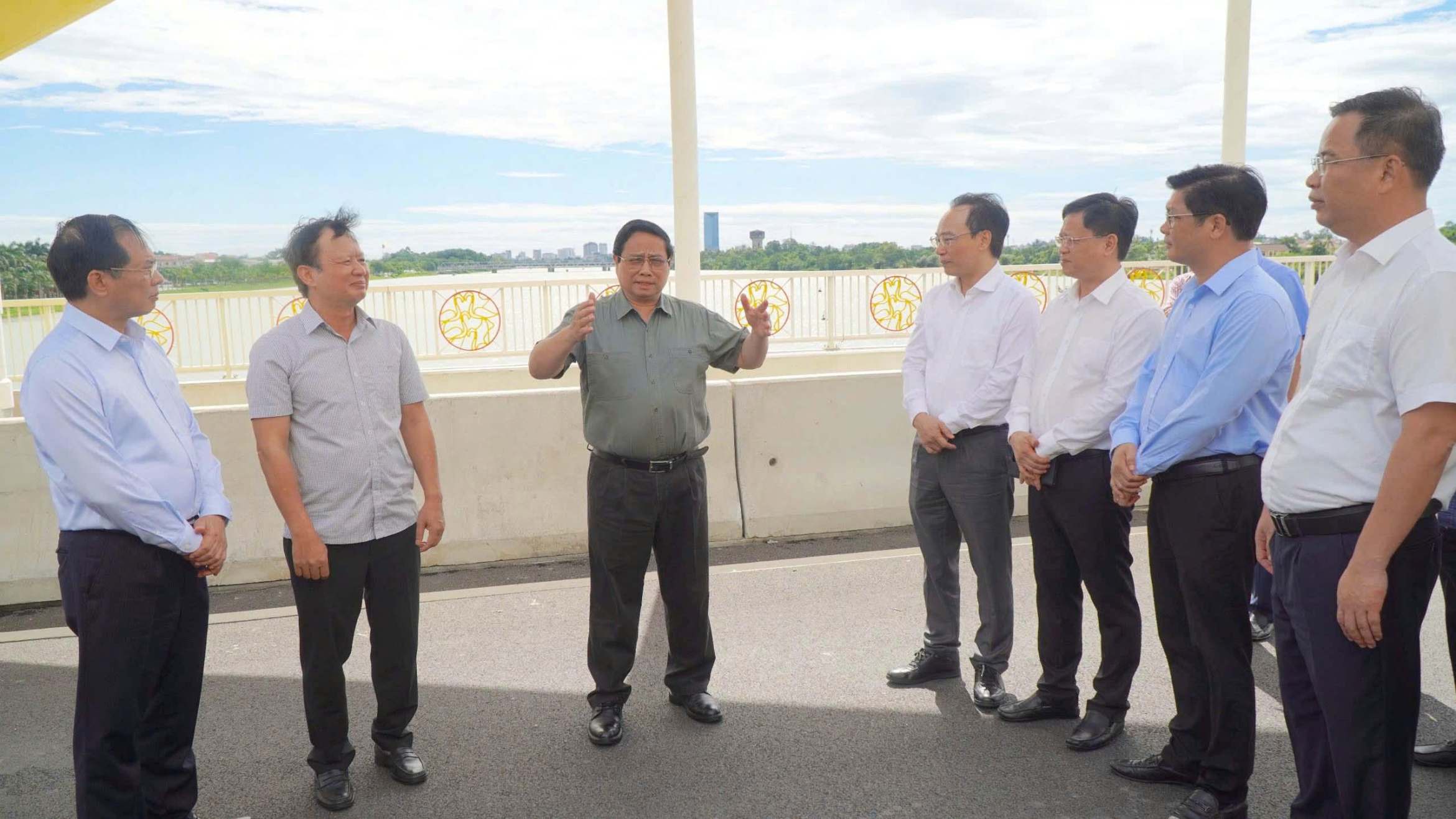 总理:顺化需要做好社会住房政策